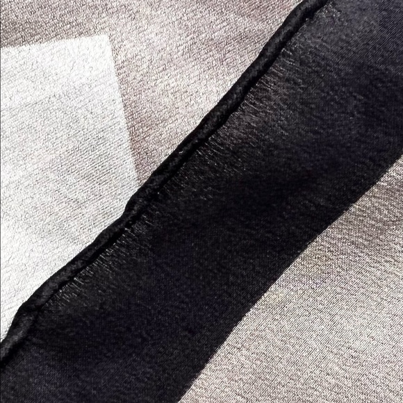 Chanel Geometric Logo  scarf/Wrap. 100% Silk. Made in Italy. Large, 51” by 53”. - Picture 14 of 16